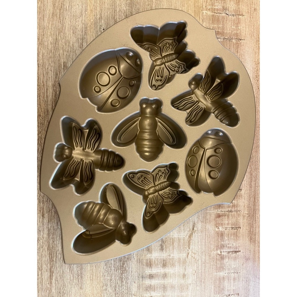 Nordic Ware Backyard Bugs Mold